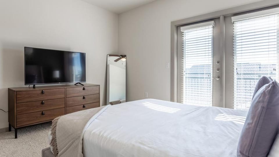 Landing Modern Apartment with Amazing Amenities (ID7009X57) Apartment in Round Rock