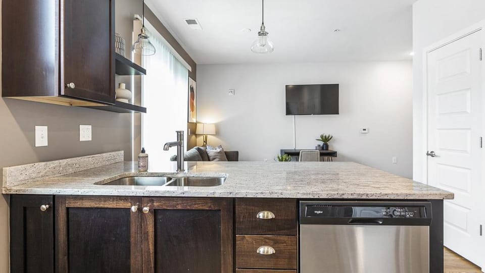 Landing Modern Apartment with Amazing Amenities (ID9448X41) Apartment in Ohio