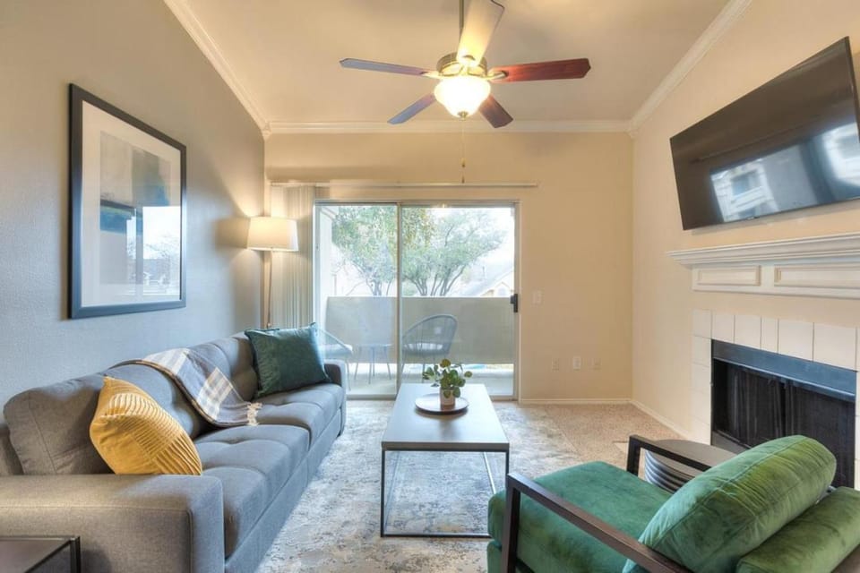 Landing Modern Apartment with Amazing Amenities (ID3764X0) Apartment in Plano