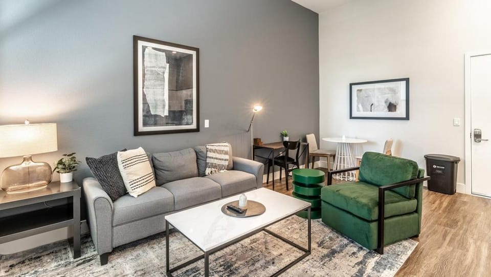 Landing Modern Apartment with Amazing Amenities (ID9011X8) Apartment in Hayward
