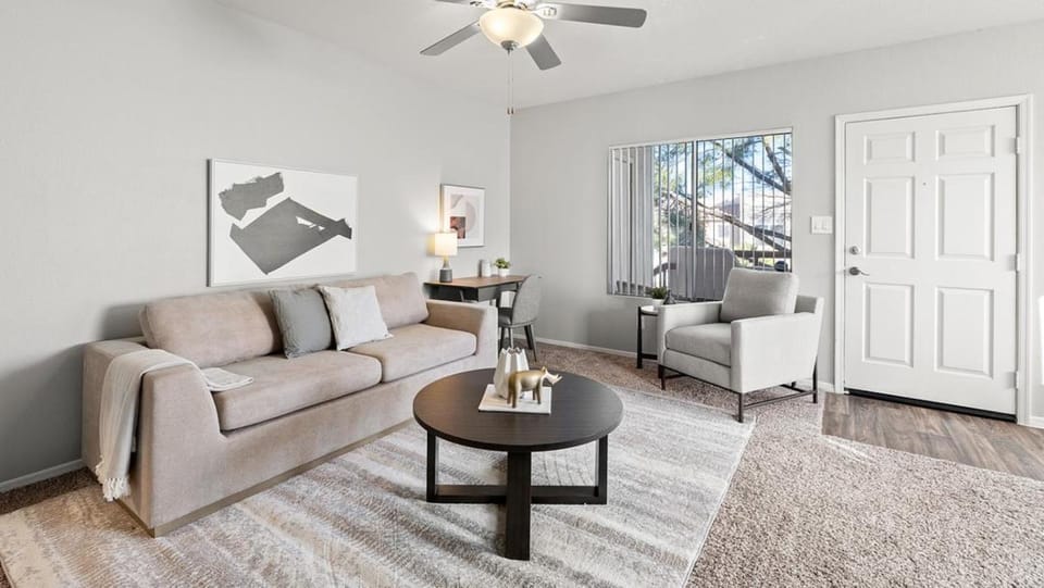 Landing Modern Apartment with Amazing Amenities (ID8459X71) Apartment in Gilbert