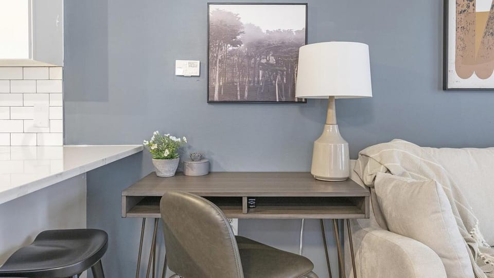Landing Modern Apartment with Amazing Amenities (ID1261X936) Apartment in Ohio