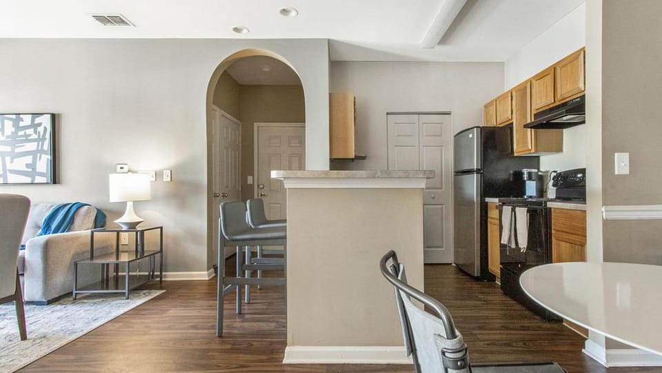 Landing Modern Apartment with Amazing Amenities (ID4787) Apartment in Jacksonville