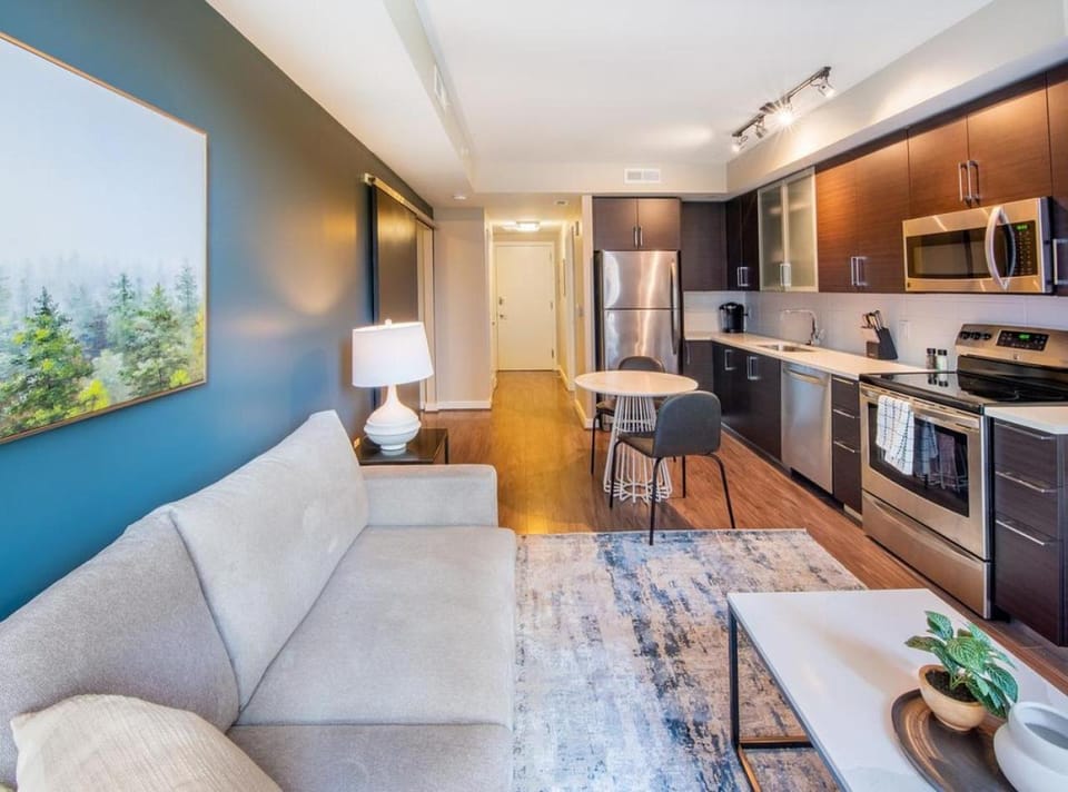 Landing Modern Apartment with Amazing Amenities (ID1957X30) Apartment in Crystal City