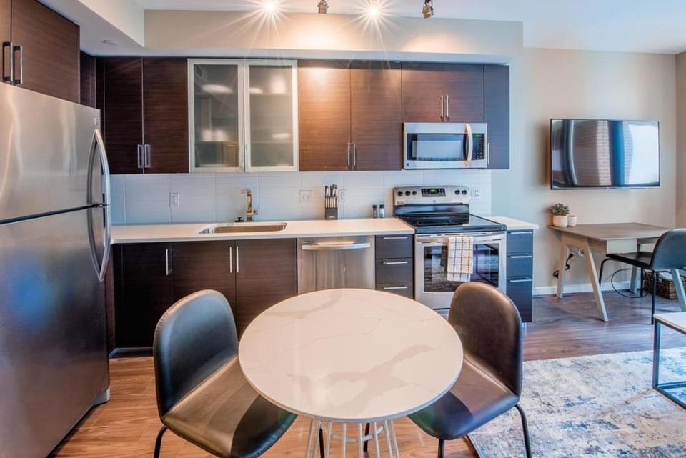 Landing Modern Apartment with Amazing Amenities (ID1957X30) Apartment in Crystal City