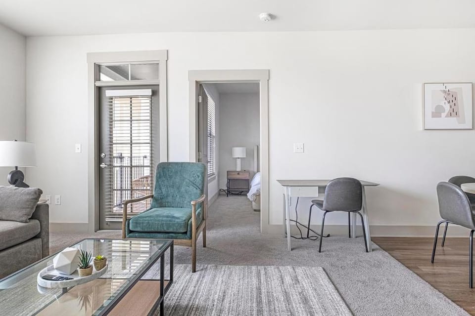 Landing Modern Apartment with Amazing Amenities (ID3573X92) Apartment in Vestavia Hills