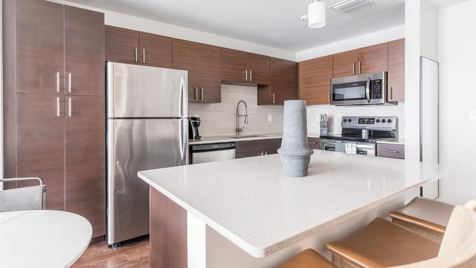 Landing Modern Apartment with Amazing Amenities (ID8003X42) Apartment in Orlando