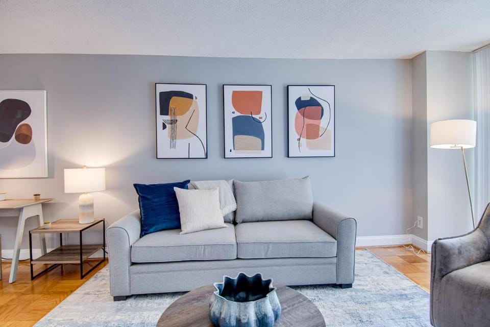 Landing Modern Apartment with Amazing Amenities (ID4403X17) Apartment in Chevy Chase