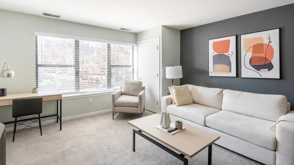 Landing Modern Apartment with Amazing Amenities (ID1202X369) Apartment in Milwaukee