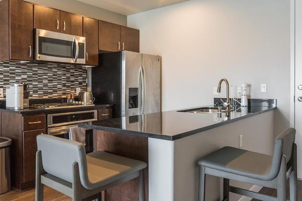 Landing Modern Apartment with Amazing Amenities (ID1661) Apartment in Rhodes Ranch