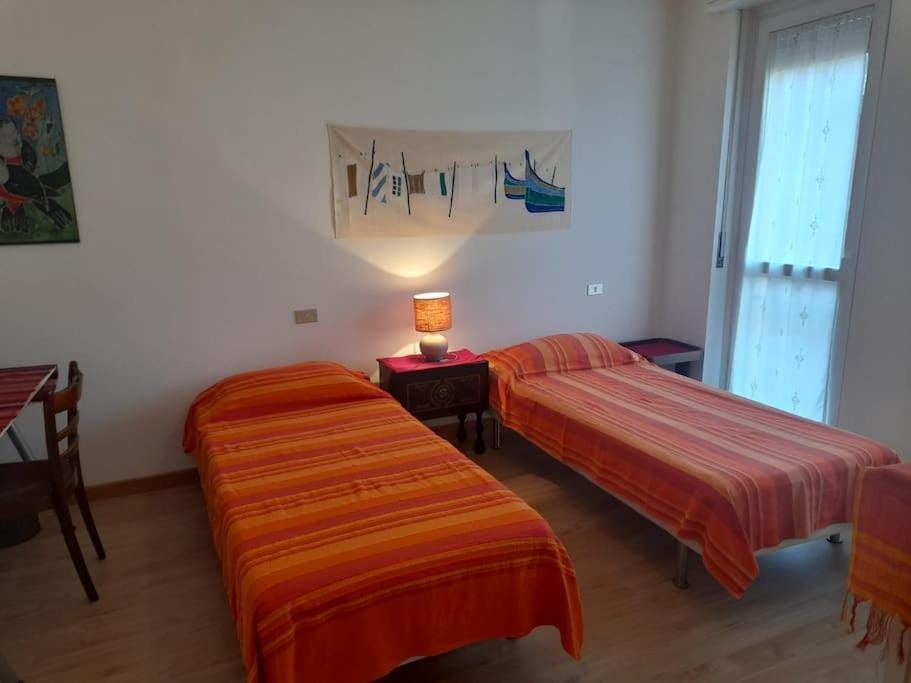 Affaccio sul verde con WiFi & A/C Apartment in Milan