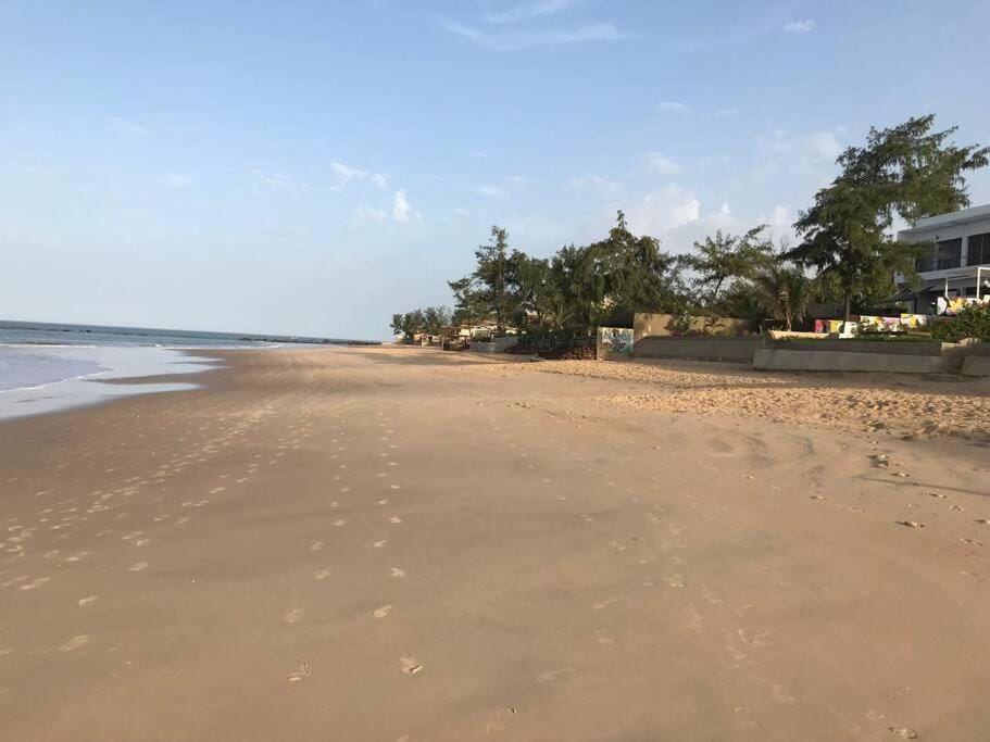 MAISON PROCHE MER LAGUNE INTERNET CANAL Villa in Thiès Region, Senegal