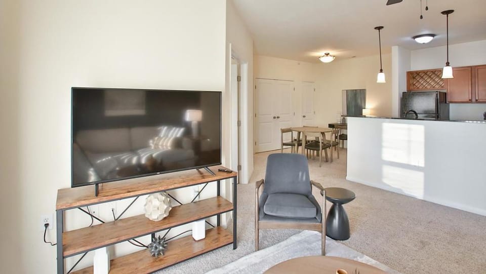 Landing Modern Apartment with Amazing Amenities (ID6918X34) Apartment in Fort Wayne