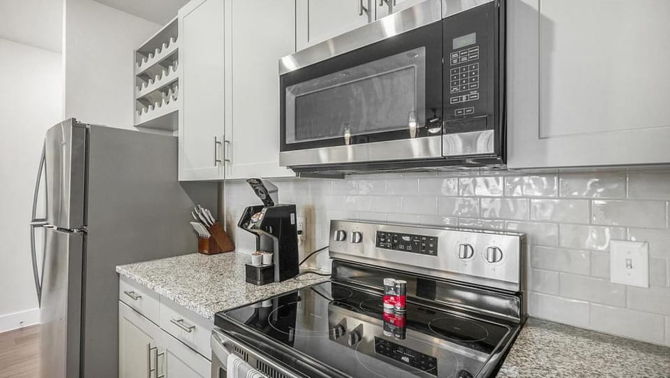 Landing Modern Apartment with Amazing Amenities (ID1184X437) Apartment in Kingwood