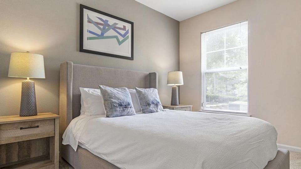 Landing Modern Apartment with Amazing Amenities (ID7306) Apartment in Durham
