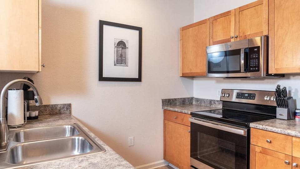 Landing Modern Apartment with Amazing Amenities (ID7307) Apartment in Durham