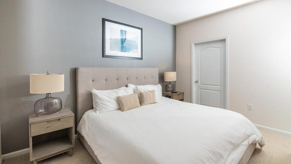 Landing Modern Apartment with Amazing Amenities (ID7307) Apartment in Durham