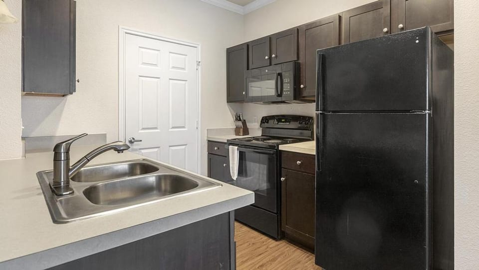Landing Modern Apartment with Amazing Amenities (ID9408X42) Apartment in San Antonio
