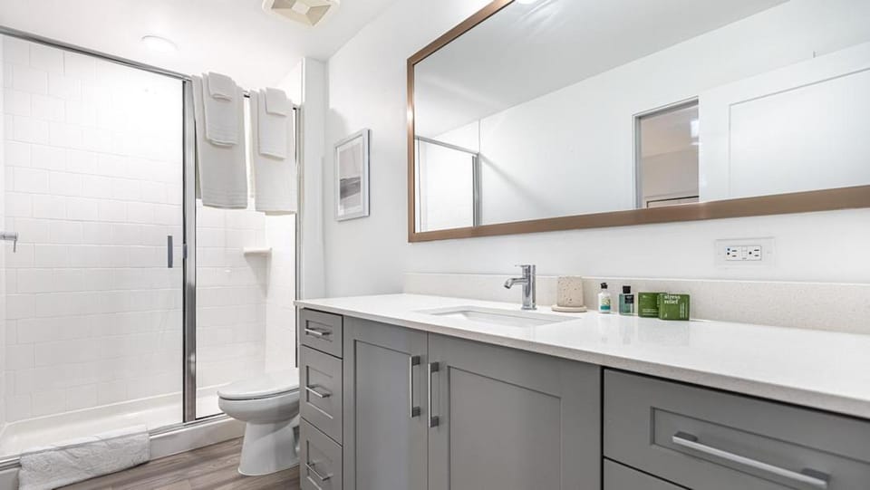 Landing Modern Apartment with Amazing Amenities (ID7766X86) Apartment in Fort Myers