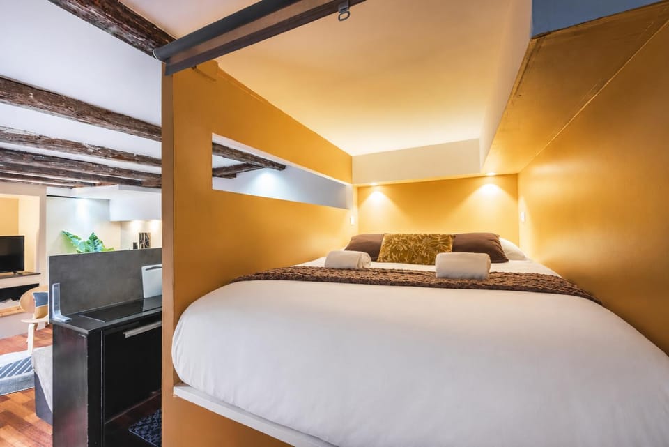 Bed, Kitchen or kitchenette, Photo of the whole room, Bedroom