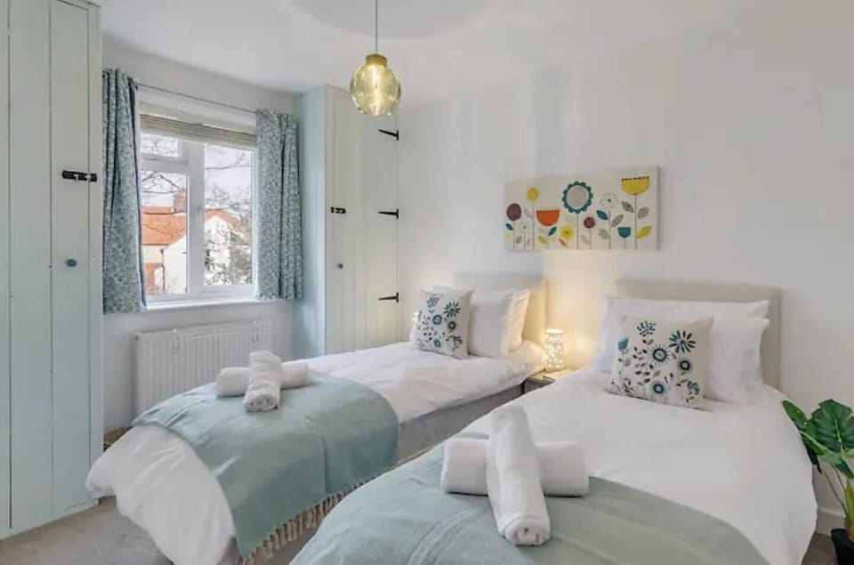Cosy and Fresh Seaside Home - Parking House in Sheringham