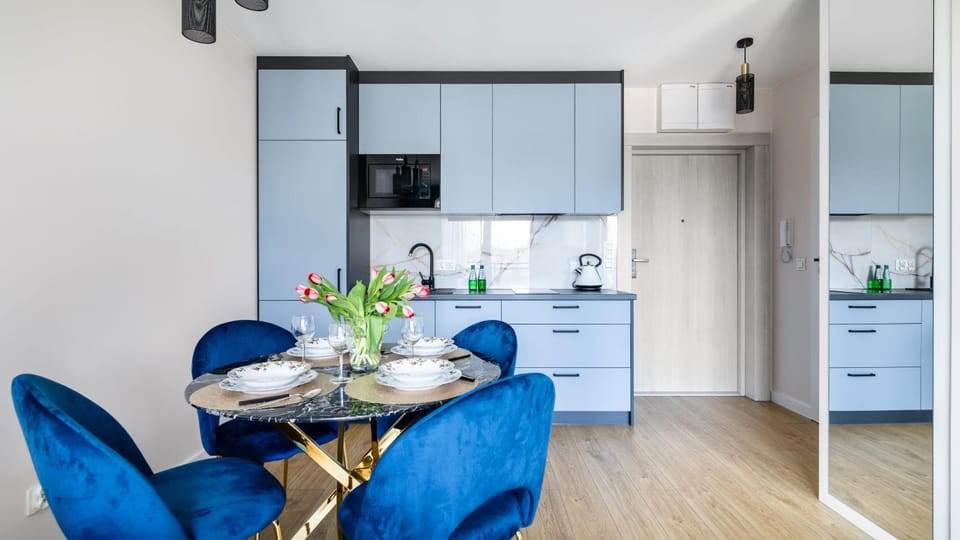 Kitchen or kitchenette, Living room, Dining area, stove