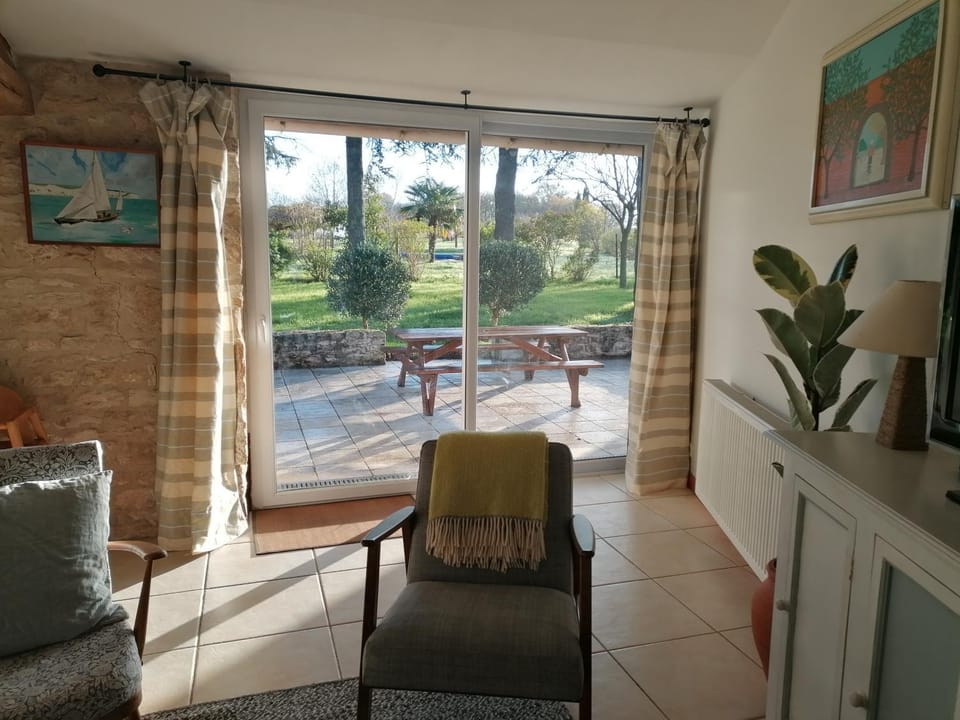 Patio, Garden, Balcony/Terrace, Seating area, Garden view