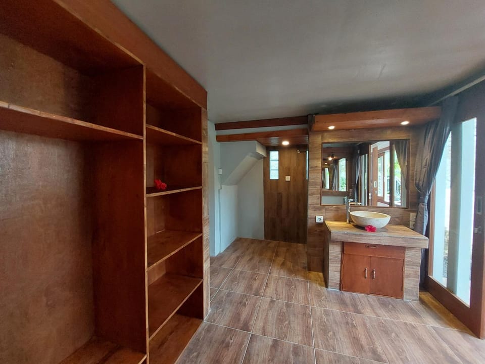 Bathroom, wardrobe