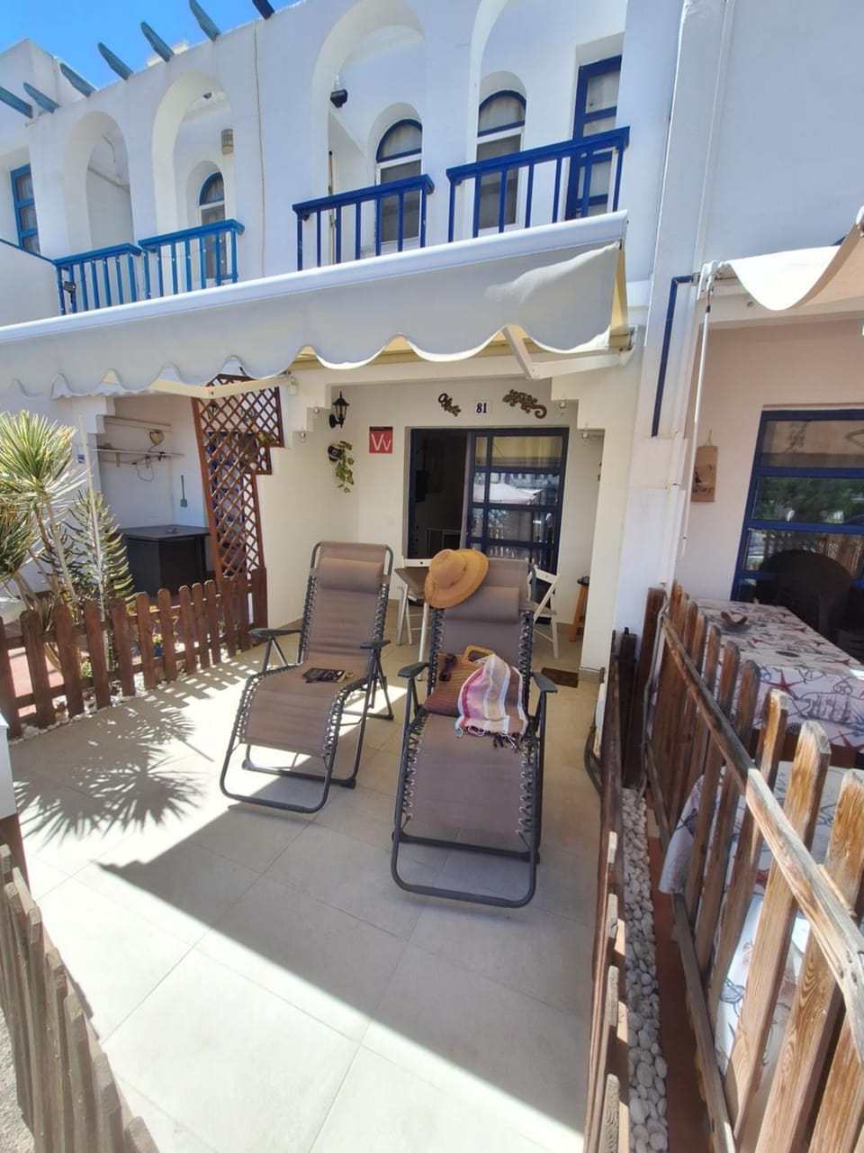 Patio, Day, Balcony/Terrace, sunbed