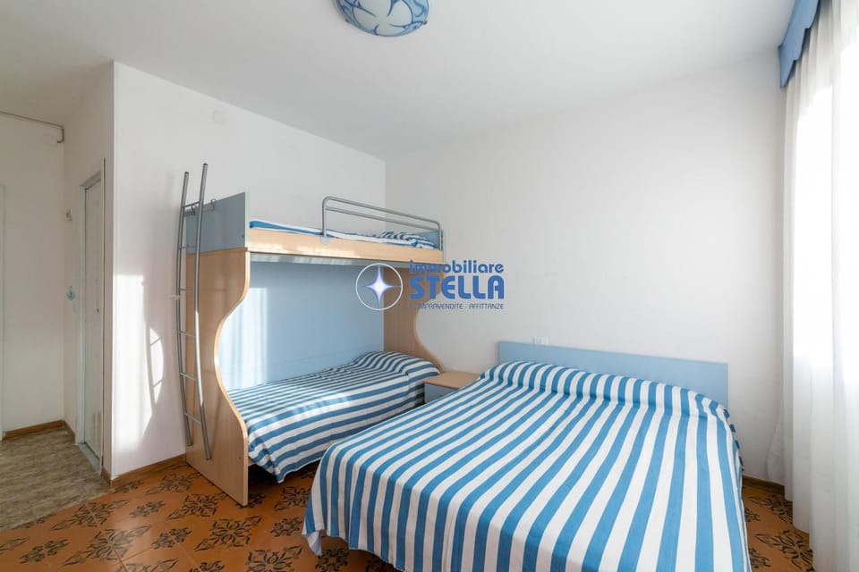 Bed, Bedroom, bunk bed