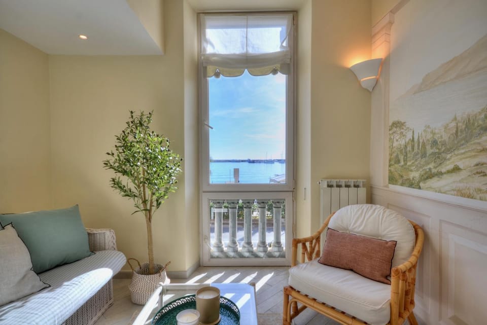 View (from property/room), Living room, Sea view
