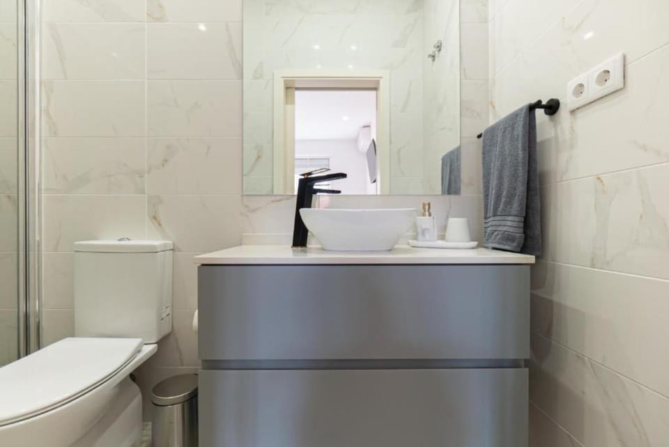 Bathroom, Living room