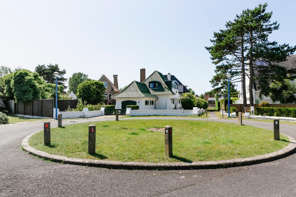 Property building, Area and facilities, Area and facilities