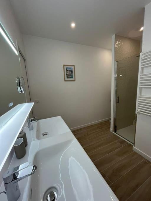 Sublime T2/ Cosy/ Clim/ Parking/Plage Apartment in Menton
