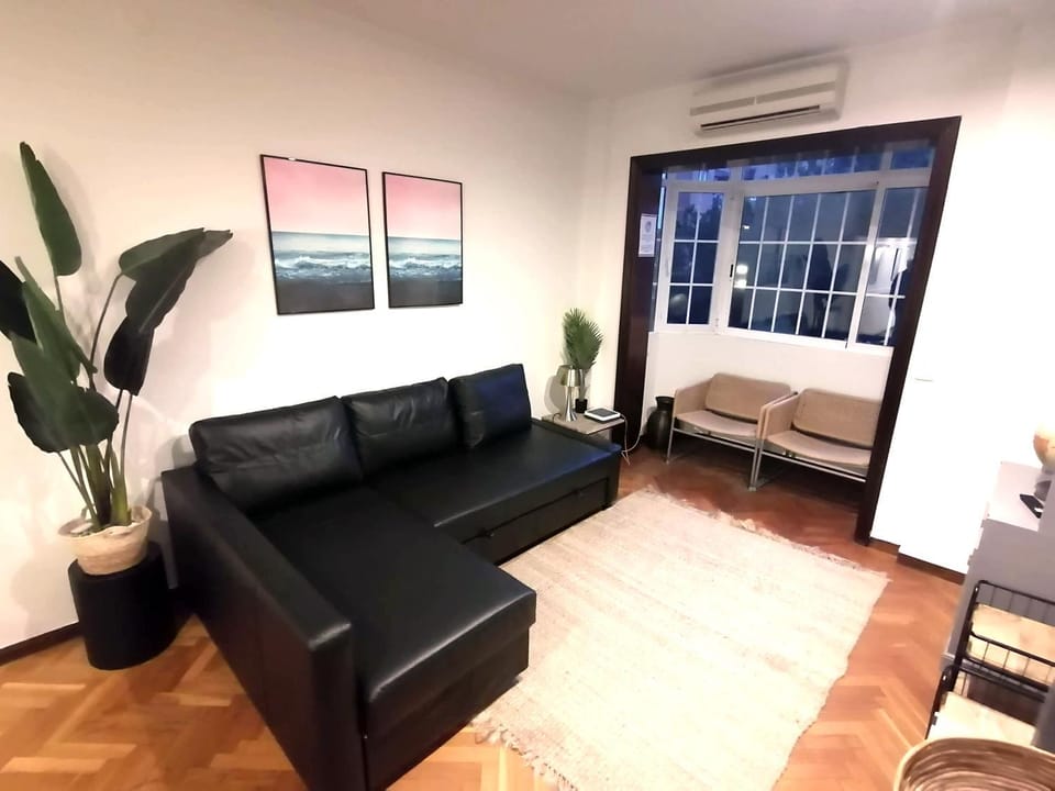 Living room, Seating area, air conditioner