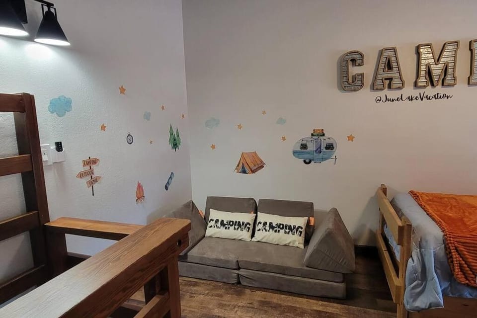 Kids's club, Bedroom