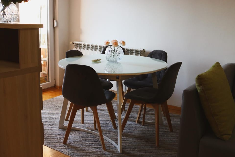 Living room, Seating area, Dining area, Dinner, Dinner