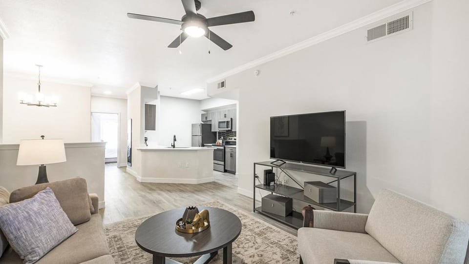 Landing Modern Apartment with Amazing Amenities (ID2958X11) Apartment in Chandler