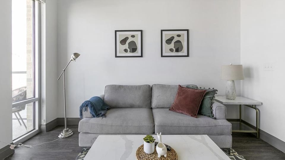 Landing Modern Apartment with Amazing Amenities (ID1381X635) Apartment in The Colony