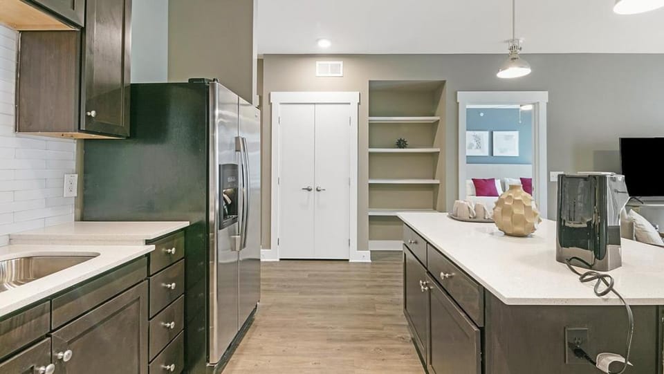 Landing Modern Apartment with Amazing Amenities (ID1166X331) Apartment in Austin