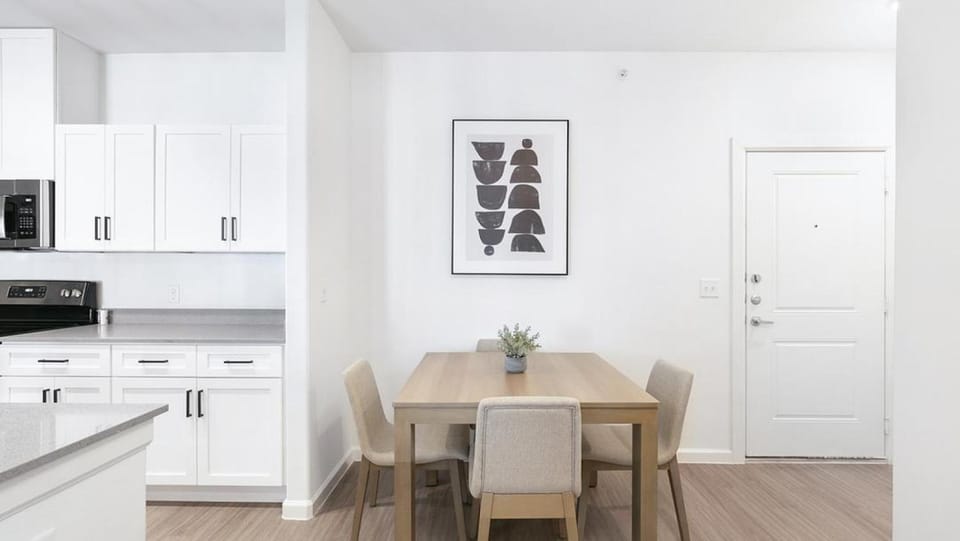 Landing Modern Apartment with Amazing Amenities (ID9133X39) Apartment in Windemere