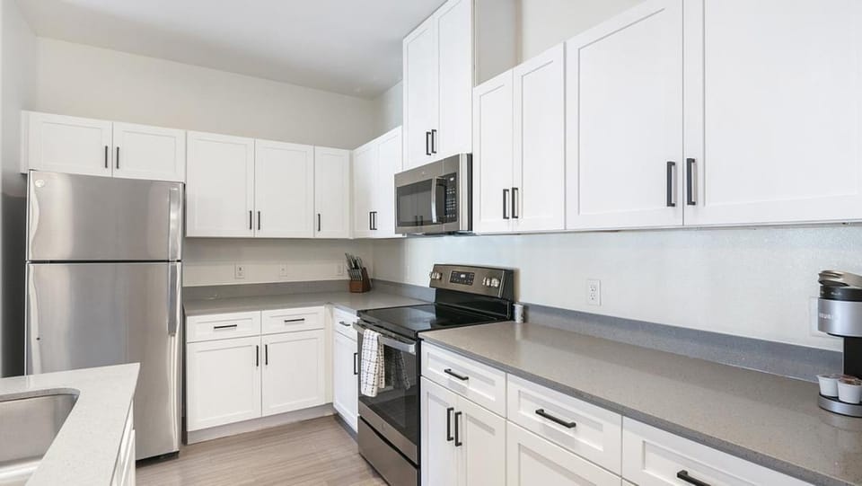 Landing Modern Apartment with Amazing Amenities (ID9133X39) Apartment in Windemere