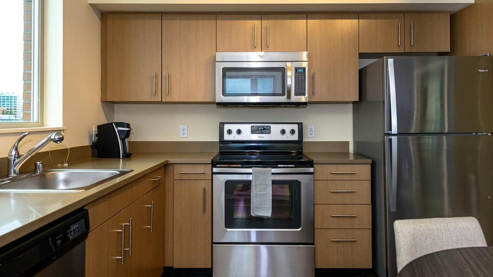 Landing Modern Apartment with Amazing Amenities (ID8493X21) Apartment in Tacoma