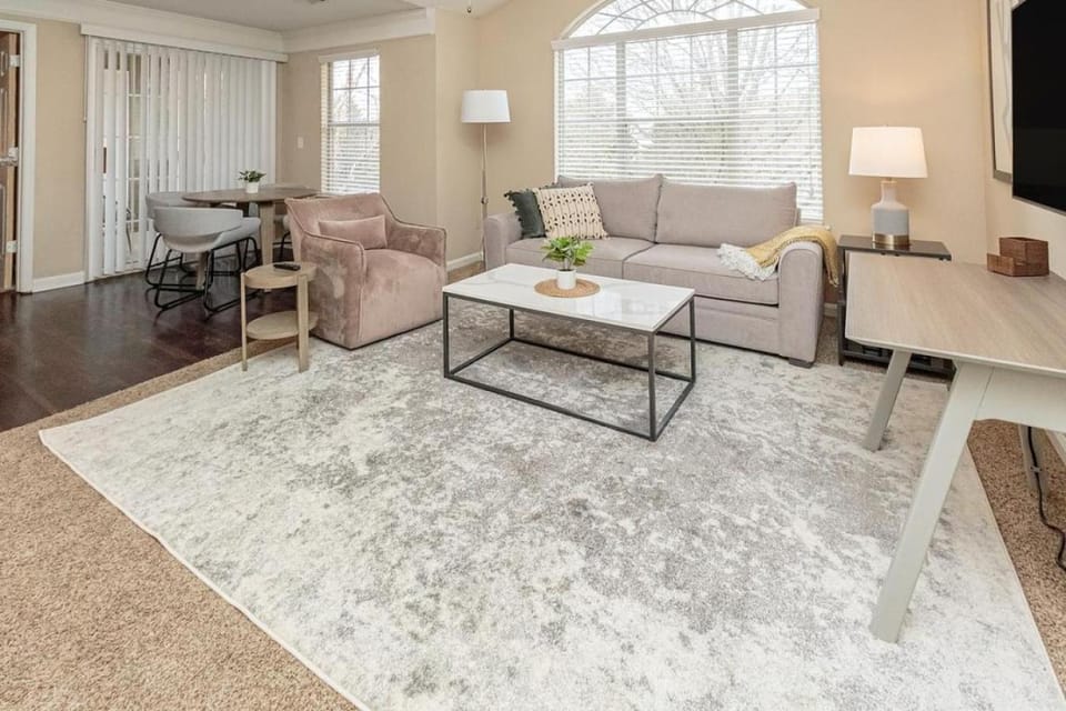 Landing Modern Apartment with Amazing Amenities (ID1793X95) Apartment in Greenville