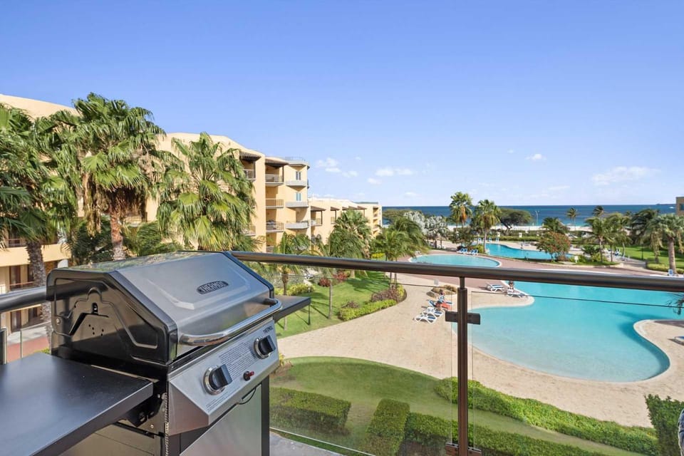 Beachfront - Amazing View 2BR condo - A342 House in Noord