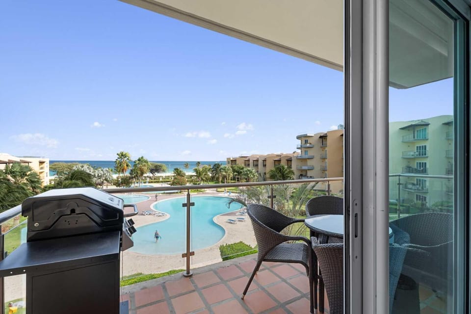 Beachfront - Amazing View 2BR condo - A342 House in Noord