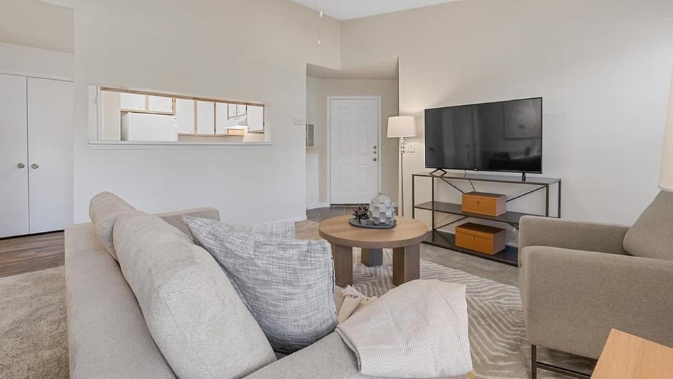 Landing Modern Apartment with Amazing Amenities (ID7350X50) Apartment in Winston-Salem