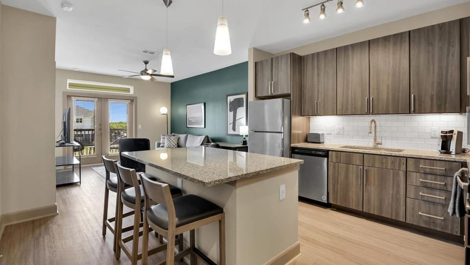 Landing Modern Apartment with Amazing Amenities (ID4336X27) Apartment in La Porte