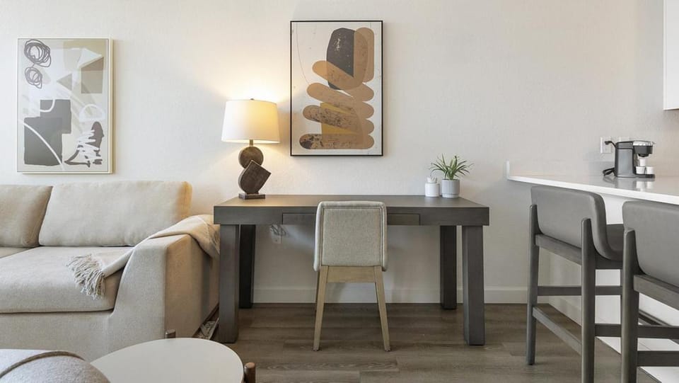 Landing Modern Apartment with Amazing Amenities (ID1292X915) Apartment in St Petersburg