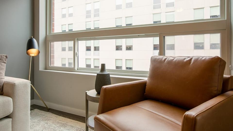 Landing Modern Apartment with Amazing Amenities (ID7744X77) Apartment in Newport